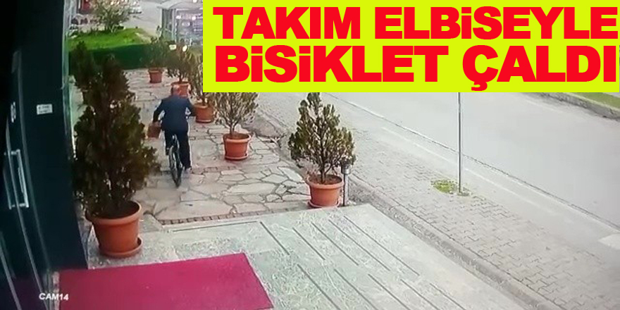 Takım elbiseli şahsın 7 bin TL'lik bisikleti çalma anı kamerada