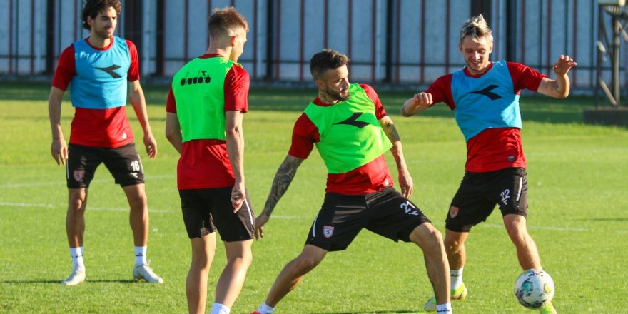 Samsunspor ile Çaykur Rizespor 45. randevuya çıkıyor