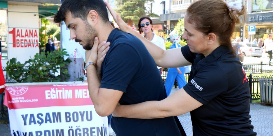 Yetişkin ve çocuklara ilk yardım eğitimi