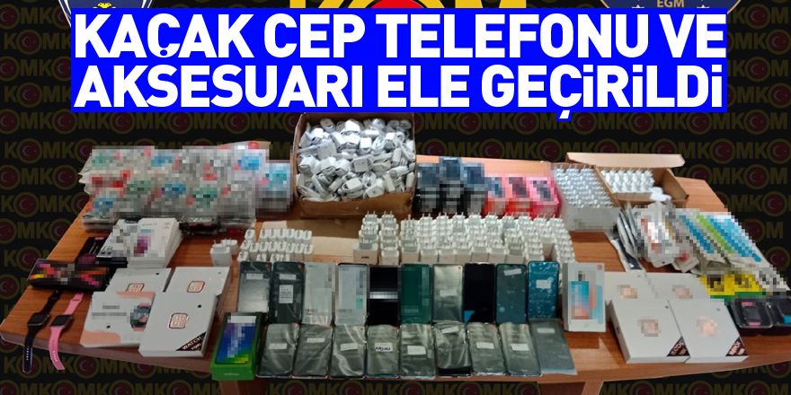 Samsun'da kaçak cep telefonu ve aksesuarı ele geçirildi