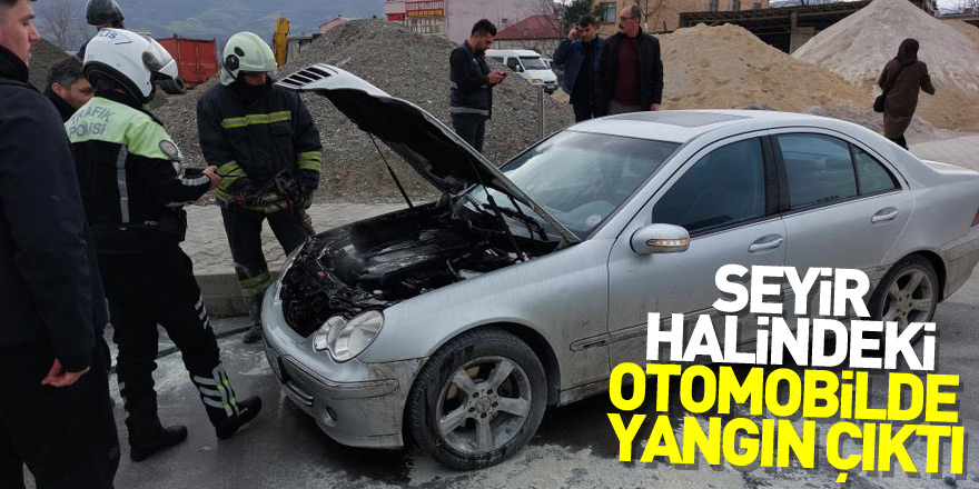 Seyir halindeki otomobilde yangın çıktı