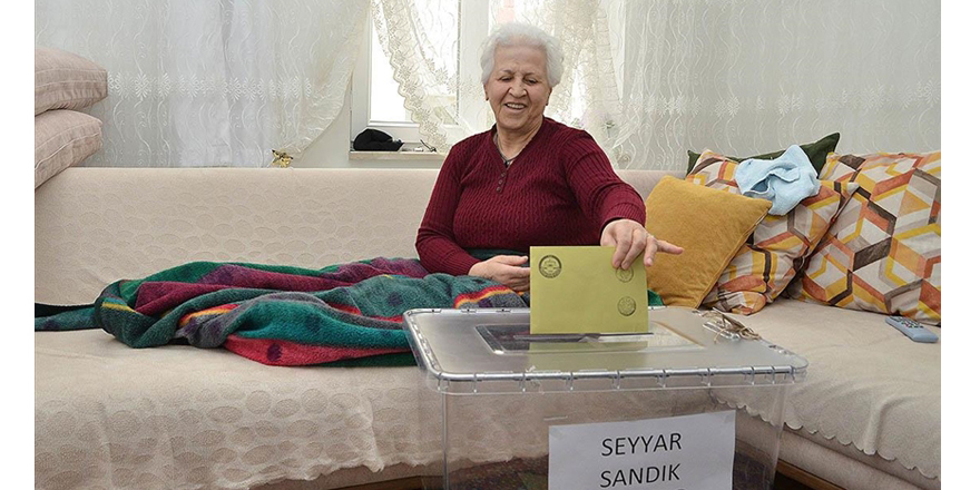 Seyyar sandıkta oy kullanacak seçmenin başvurusu için son gün