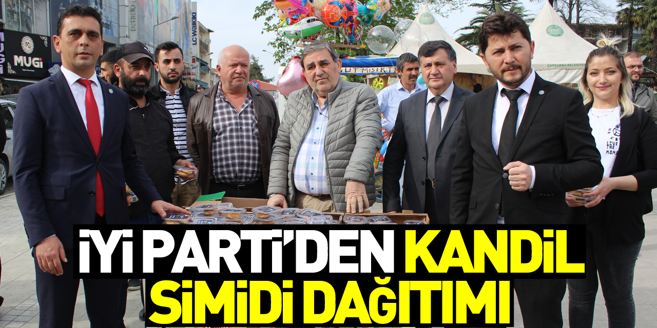 İyi Parti’den Kandil Simidi Dağıtımı