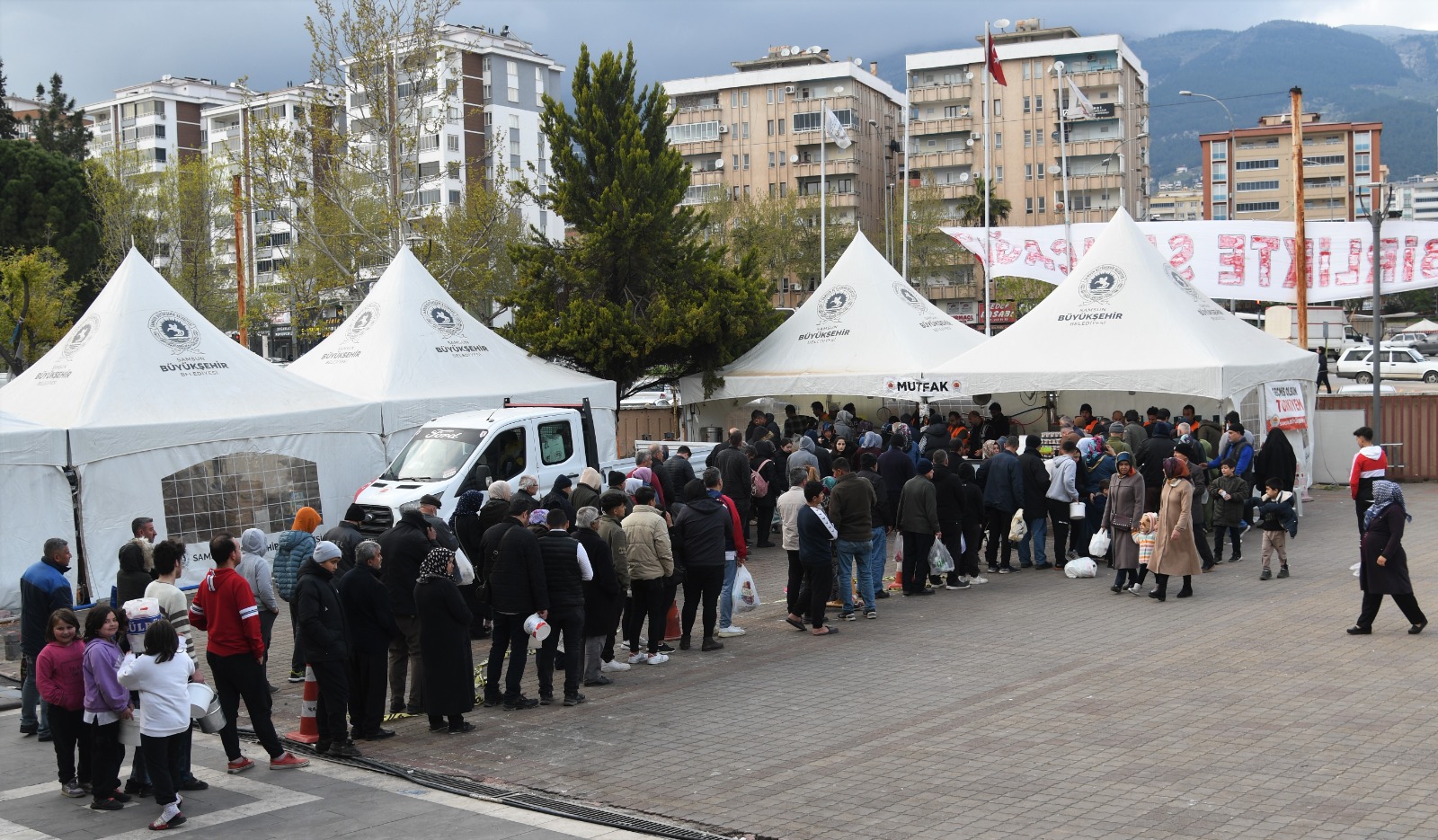 Samsun sevindirdi, duygulandırdı