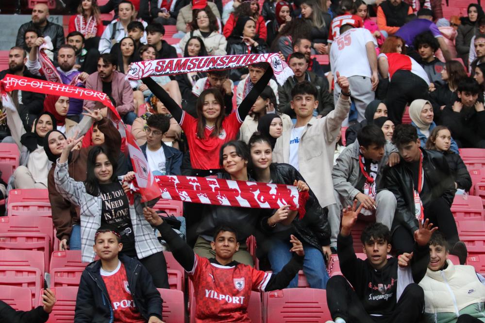 Samsunspor şampiyonluk kupasına kavuştu