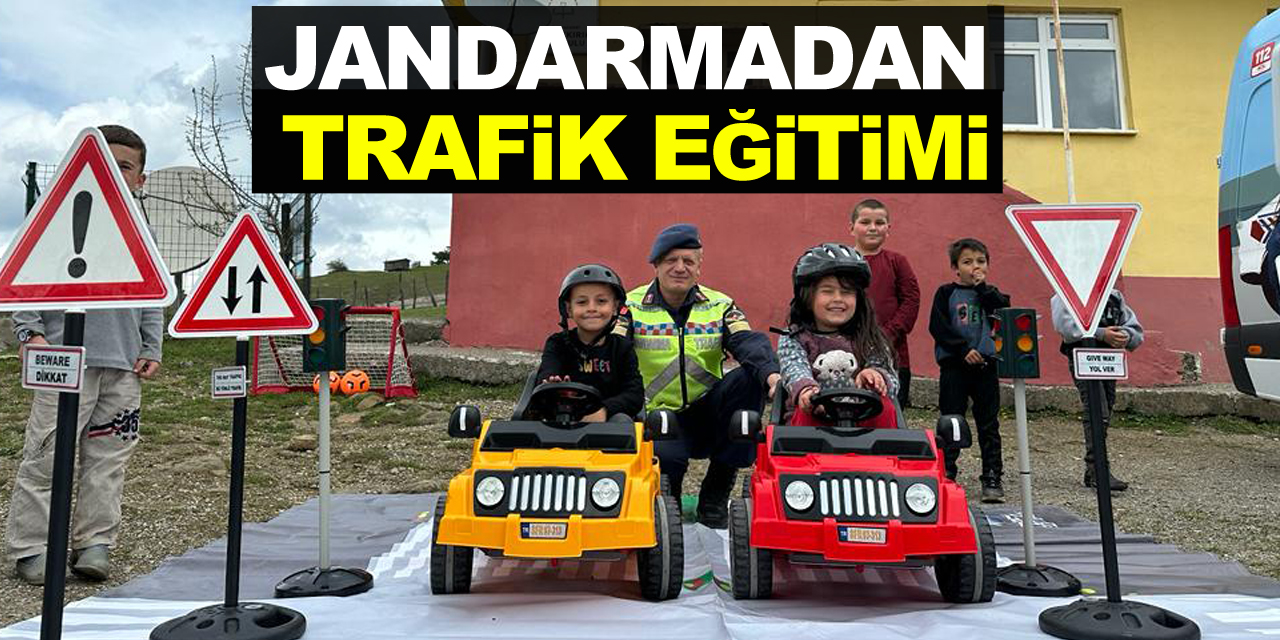 Samsun'da jandarma kırsalda yaşayan öğrencilere trafik eğitimi verdi