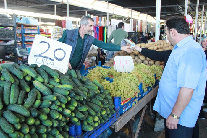 findik-bitti-pazar-hareketlendi-2.jpg