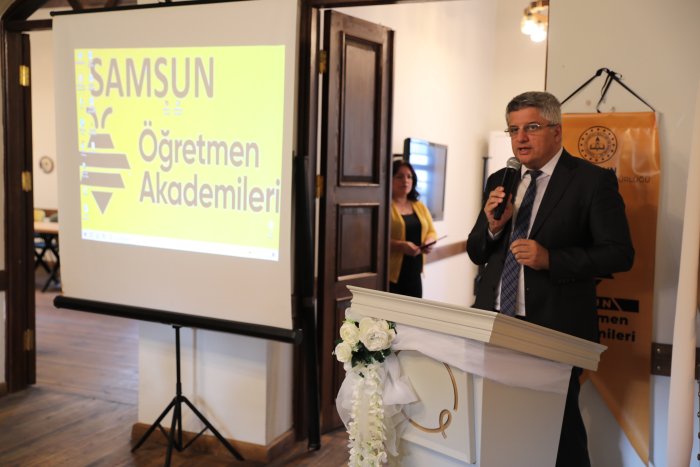 aa-20241022-35984111-35984110-samsunda-ogretmen-akademileri-basladi.jpg