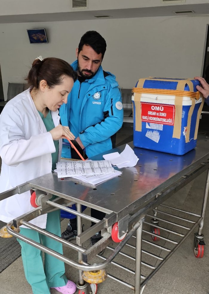 aa-20250206-36972501-36972500-trabzonda-beyin-olumu-gerceklesen-gencin-organlari-5-kisiye-umut-olacak.jpg