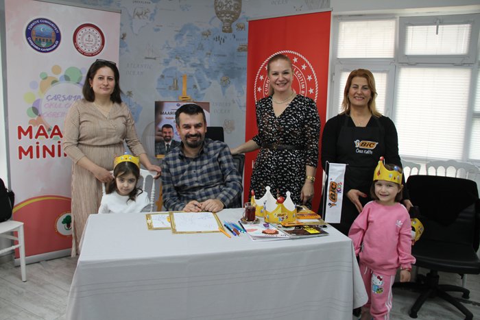 yazar-erdogan-ergin-ogretmen-ve-ogrencilerle-bulustu-5.jpg